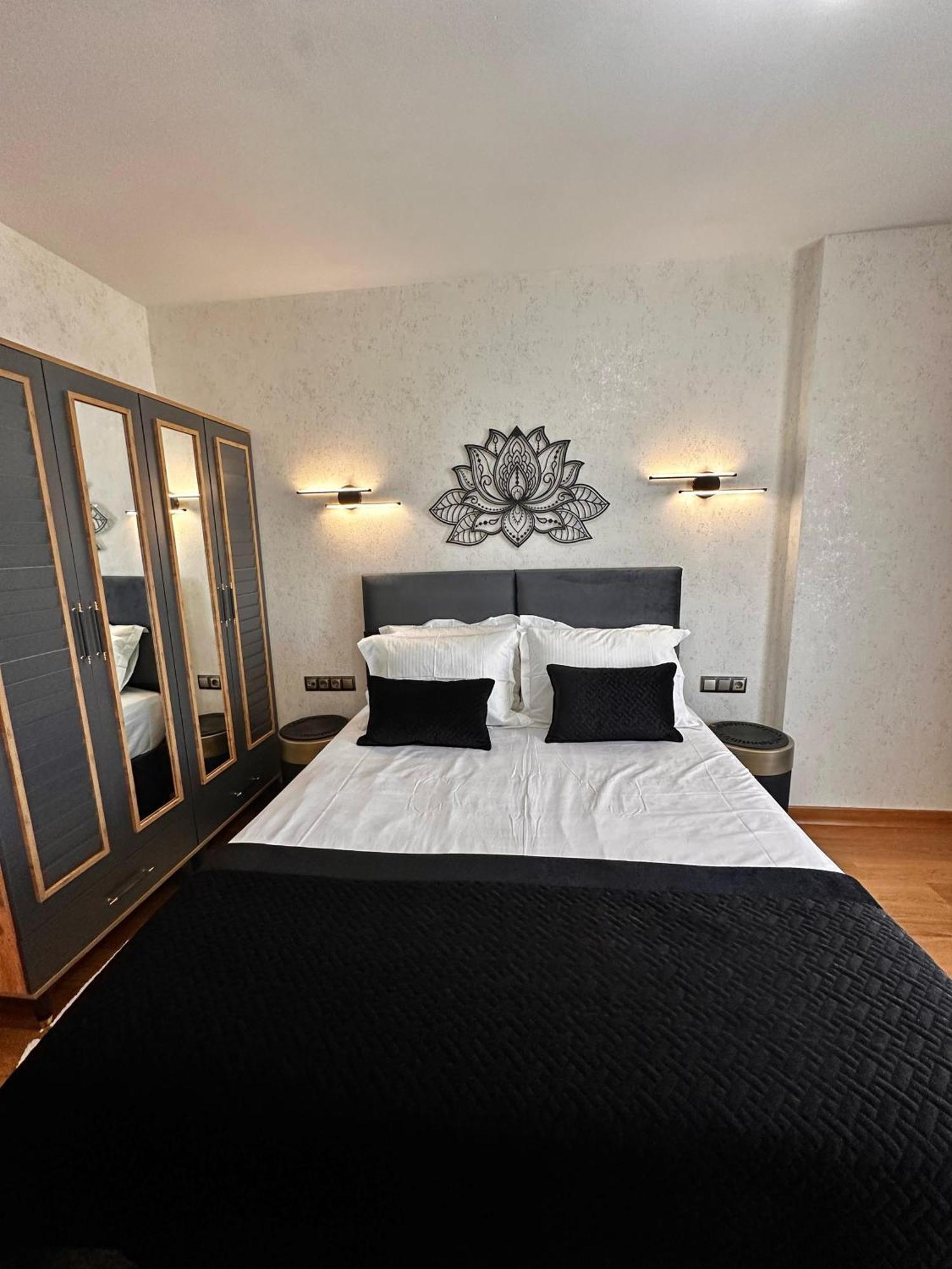 Sabiha Gokcen Hotel Istanbul Houses Ngoại thất bức ảnh